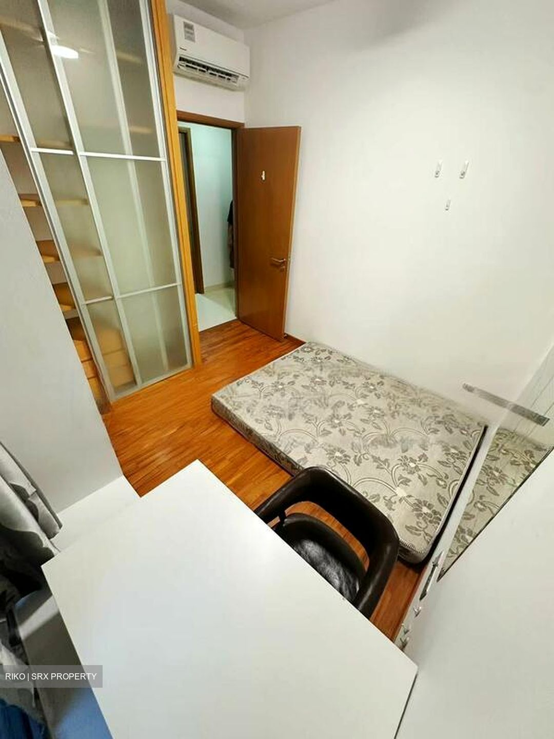 Intero (D13), Apartment #547325441